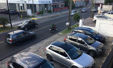 Local - San Isidro