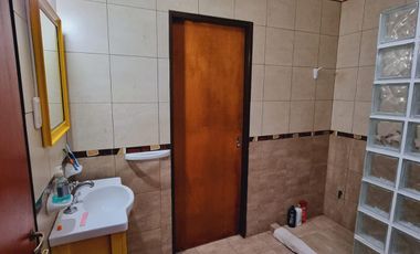 Venta. Casa 3 dormitorios. San Luis, Pje. Laprida N°464
