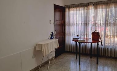 Venta. Casa 3 dormitorios. San Luis, Pje. Laprida N°464