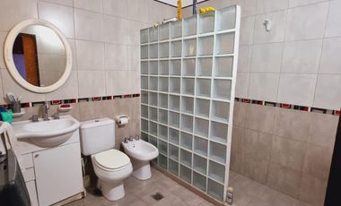 Venta. Casa 3 dormitorios. San Luis, Pje. Laprida N°464