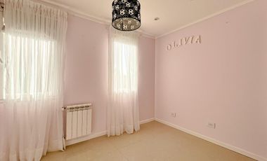 VENTA | CASA | 5  AMB CON PILETA|  ACANTILADOS