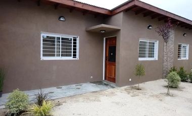 Casa en venta - 2 dormitorios 1 baño - 70mts2 - La Lucila Del Mar