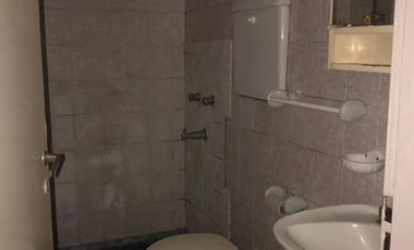 Venta de Departamento tipo casa PH 2 ambientes en Villa Dominico (24988)