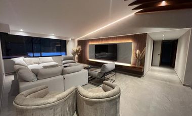 CASA DE LUJO REMODELADA EN VENTA