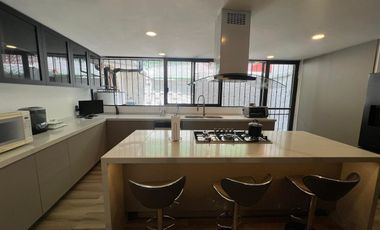 CASA DE LUJO REMODELADA EN VENTA