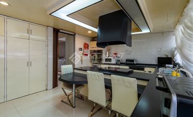 CASA DE LUJO REMODELADA EN VENTA