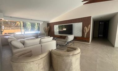 CASA DE LUJO REMODELADA EN VENTA