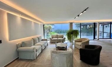 CASA DE LUJO REMODELADA EN VENTA