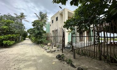 SE VENDE TERRENO ENTRE MAHAHUAL - XCALAK, FRENTE A LA PLAYA