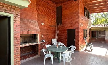 Casa en Funes