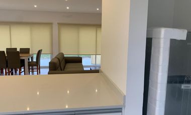 Venta a estrenar Casa de 4 amb con parrilla y pileta Canning Barrio Santa Ines