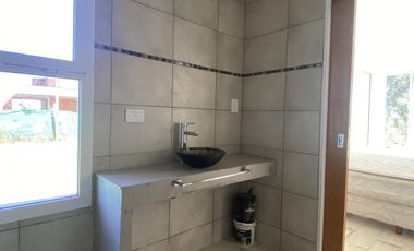 Venta a estrenar Casa de 4 amb con parrilla y pileta Canning Barrio Santa Ines