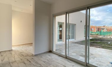 Venta a estrenar Casa de 4 amb con parrilla y pileta Canning Barrio Santa Ines