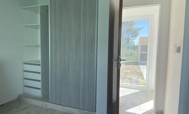 Venta a estrenar Casa de 4 amb con parrilla y pileta Canning Barrio Santa Ines