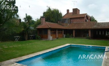 Importante chalet en zona residencial - Monte Grande