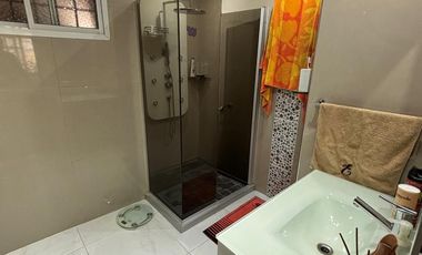 Casa 4 ambientes con detalles de categoría. Florida.