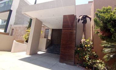 Local Comercial en Venta ave. principal Constituyentes  Corregidora