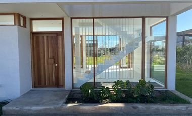 Casa Venta o Alq. de 3 dorm en Ceibos, Puertos del Lago