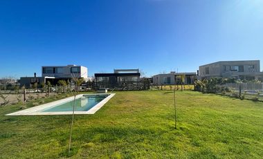 Casa Venta o Alq. de 3 dorm en Ceibos, Puertos del Lago