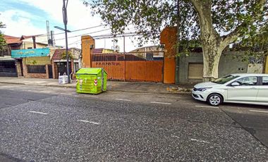 Venta/Permuta Galpon Parabolico Doble Acceso. Barrio Parque, Rosario