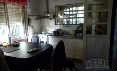 Casa - Venta - Monte Grande - Esteban Echeverria - Oportunidad - local