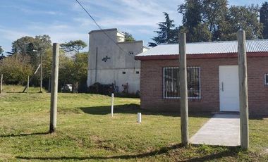 Casa a estrenar en Barrio Cerrado sin expensas El Relincho Bosques Souriguez sobre lote de 600 m2.