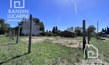 Casa a estrenar en Barrio Cerrado sin expensas El Relincho Bosques Souriguez sobre lote de 600 m2.