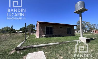 Casa a estrenar en Barrio Cerrado sin expensas El Relincho Bosques Souriguez sobre lote de 600 m2.