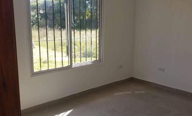 Casa a estrenar en Barrio Cerrado sin expensas El Relincho Bosques Souriguez sobre lote de 600 m2.