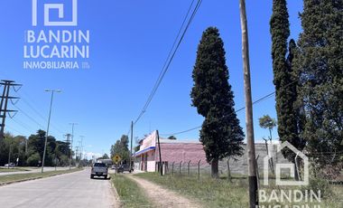 Casa a estrenar en Barrio Cerrado sin expensas El Relincho Bosques Souriguez sobre lote de 600 m2.