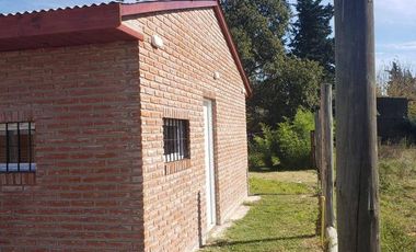 Casa a estrenar en Barrio Cerrado sin expensas El Relincho Bosques Souriguez sobre lote de 600 m2.