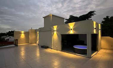 PH 5 AMB. CON LUJOSO DISEÑO EN VENTA - VILLA BALLESTER