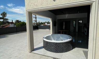 PH 5 AMB. CON LUJOSO DISEÑO EN VENTA - VILLA BALLESTER