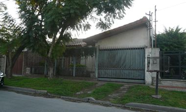 Casa - Luis Guillon
