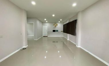 4 Bedroom House for sale in Ban Waen, Chiang Mai