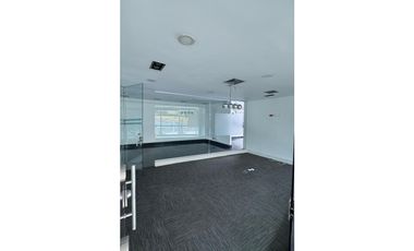 SE ARRIENDA  LOCAL COMERCIAL  EN EL POBLADO