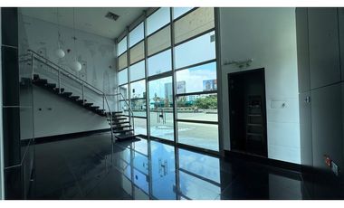 SE ARRIENDA  LOCAL COMERCIAL  EN EL POBLADO