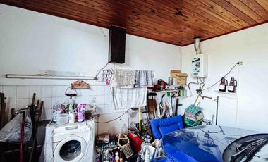 Casa en venta - 2 Dormitorios 1 Baño - Cocheras - 420Mts2 - Berisso