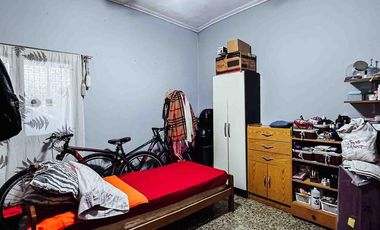 Casa en venta - 2 Dormitorios 1 Baño - Cocheras - 420Mts2 - Berisso