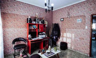 Casa en venta - 2 Dormitorios 1 Baño - Cocheras - 420Mts2 - Berisso