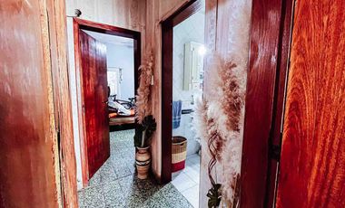 Casa en venta - 2 Dormitorios 1 Baño - Cocheras - 420Mts2 - Berisso