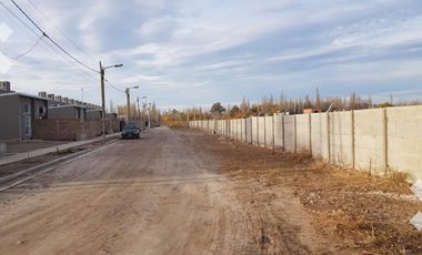 En venta, Parcela sobre calle Rio Colorado,  Neuquén.