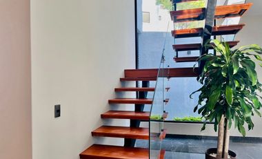 Casa en Fraccionamiento en Lomas de Atzingo Cuernavaca - ROQ-1253-Fr