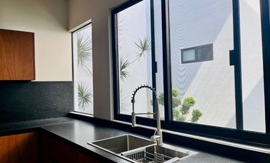 Casa en Fraccionamiento en Lomas de Atzingo Cuernavaca - ROQ-1253-Fr