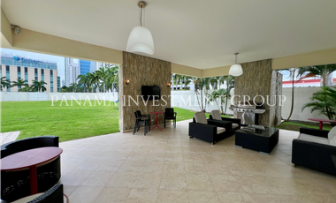 LUJOSA CASA EN COSTA DEL ESTE - 6558DA