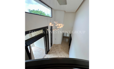 LUJOSA CASA EN COSTA DEL ESTE - 6558DA