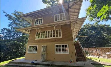 VENTA CASA UNIFAMILIAR ESTILO DUPLEX UBICADA ANCON 1182m2 JP