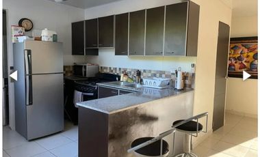 SE VENDE CASA DE 4 HABITACIONES Y AMPLIO PATIO EN SANTIAGO