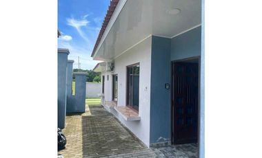 SE ALQUILA CASA AMOBLADA CON 6 HABITACIONES Y PISCINA EN SAN CARLOS