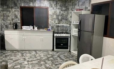 SE ALQUILA CASA AMOBLADA CON 6 HABITACIONES Y PISCINA EN SAN CARLOS